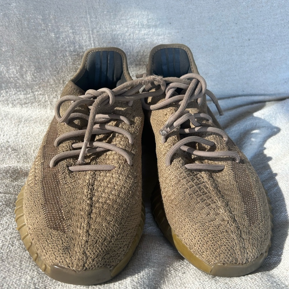 Yeezy boost - Picture 2 of 9